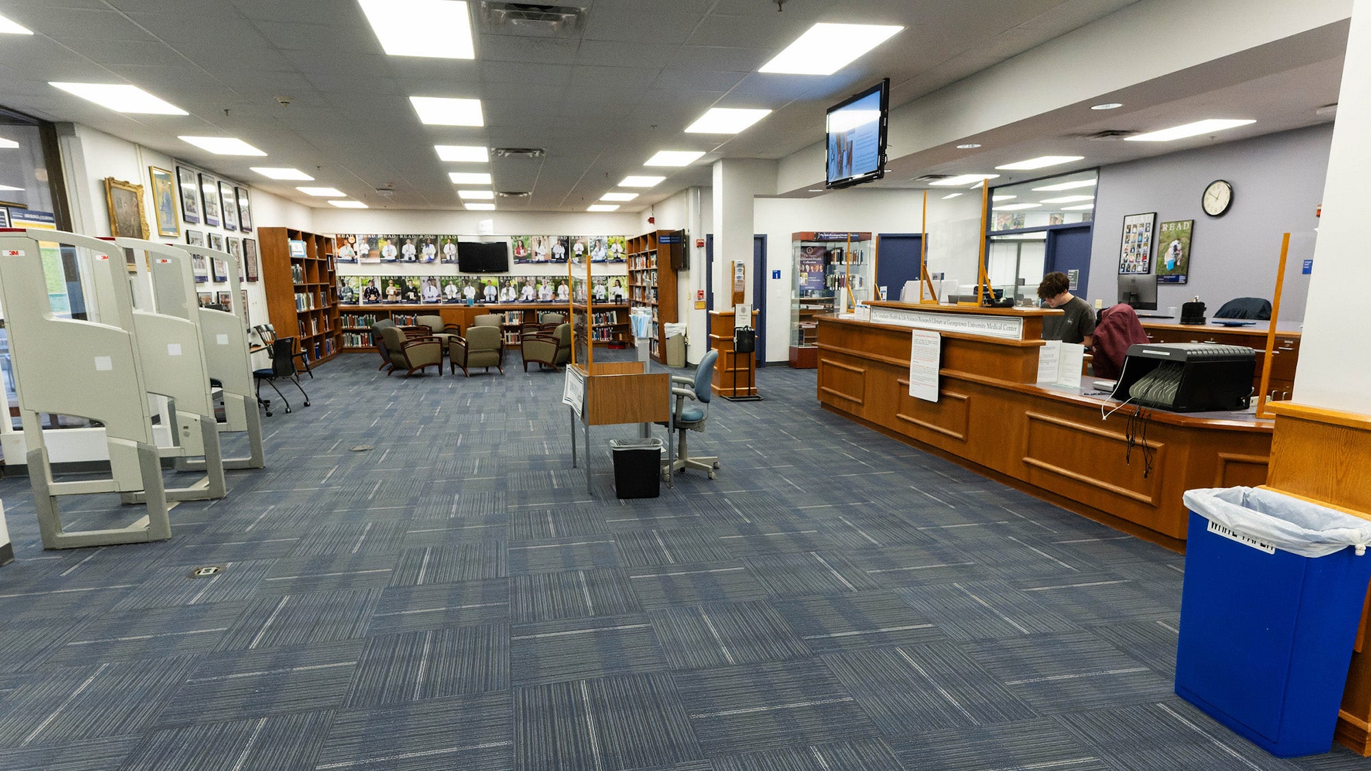 Dahlgren entrance area showing desks, shelves and the checkout desk